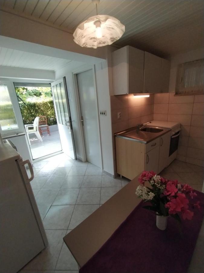 Apartments Dario Đảo Krk Ngoại thất bức ảnh